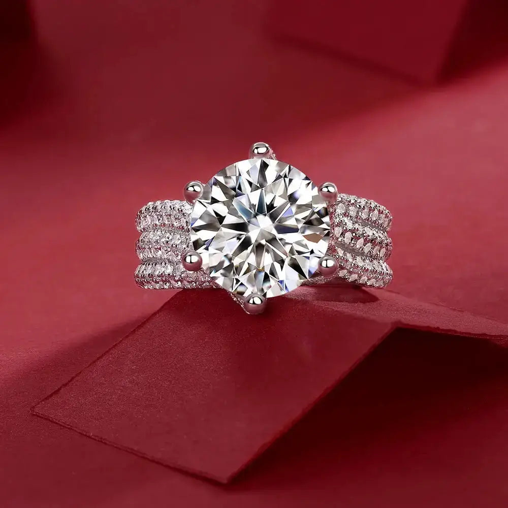 Sparkling diamond engagement ring featuring 5ct Moissanite in sterling silver design