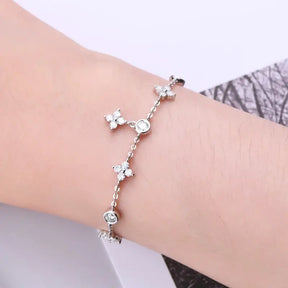 Delicate Four-Leaf Clover Bracelet with Lab Grown Diamonds in 925 Sterling Silver