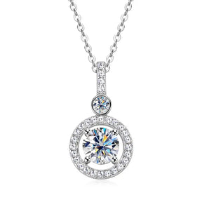 Sparkling lab grown diamond pendant necklace in Real Silver 925 with central stone