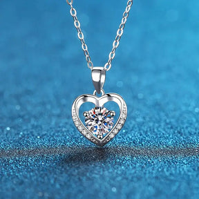 Heart-shaped silver pendant necklace with diamonds, ideal for Telles Jewelry’s Moissanite Heart Necklace