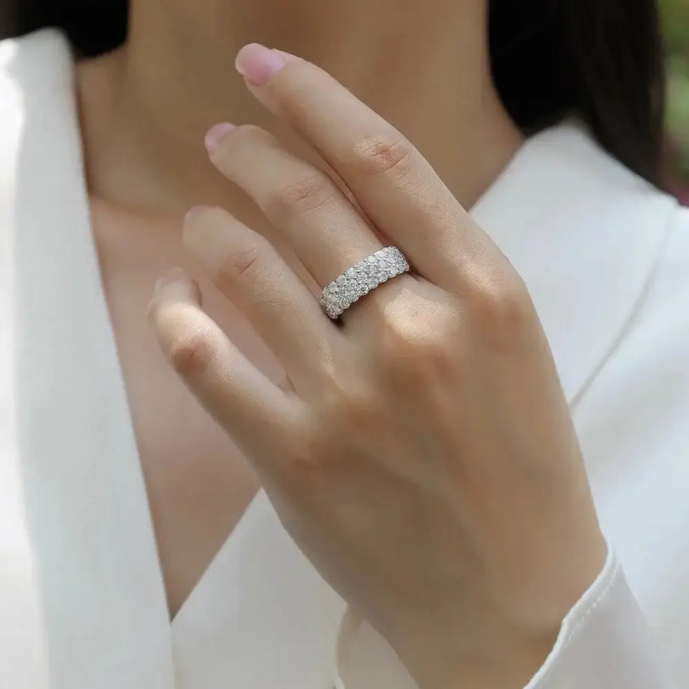 Diamond-encrusted Solid 925 Sterling Silver Ring featuring Sparkling GRA Moissanite Diamond